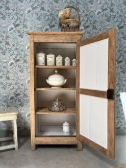 Small Parisian Wardrobe / Bonnetière 27 Small Parisian Wardrobe / Bonnetière -Bookcases Sales 018851d8 a7bf 45fc 917c cdb624fa09de