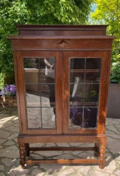 Old 2-door Display Case -Bookcases Sales 02ec0c39 cad0 4611 8def b624045ac2e7