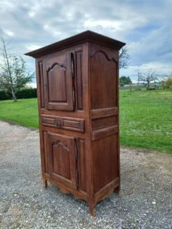 Walnut Bonnetière 19th -Bookcases Sales 03d593f0 7b61 4af6 b7a9 7cfb07a0f011