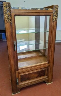 Old Art Deco Showcase In Solid Wood -Bookcases Sales 07608ec0 7e86 4525 98f4 ec3c0483e45c