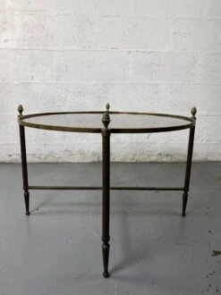 Round Coffee Table In Brass And Smoked Glass -Bookcases Sales 0969ee42 6c52 40d5 ba86 f9432db6aab1