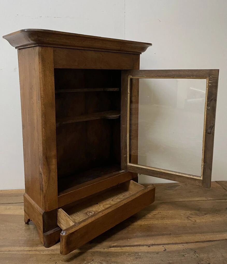 Verriot Or Walnut Display Case 6 Verriot Or Walnut Display Case - Image 6