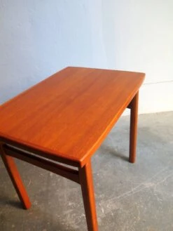 Danish Teak Side Table, 1970s -Bookcases Sales 0cd32fe5 504c 4e08 8bf4 f016a137884d