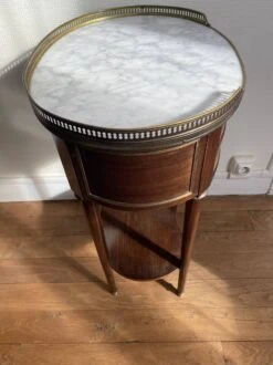 Pedestal / Work Table 11 Pedestal / Work Table -Bookcases Sales 102226de 97b5 40a7 b56e ff203eb78046