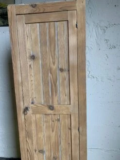 Brut 1-door Wooden Wardrobe -Bookcases Sales 12323782 b95a 45e5 9115 009f2ba925f1