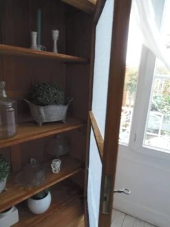 Linen Rack, Wardrobe, Dresser From 1905 In Pitch Pine With 3 Adjustable Shelves, 1 Door, 1 Drawer. -Bookcases Sales 14ff504c e1af 46e5 a319 fb15e616faa1