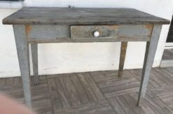 Side Table In Painted Wood Aged And Patinated By Time -Bookcases Sales 15131caf ca88 4ae0 ad27 05483462ec7b