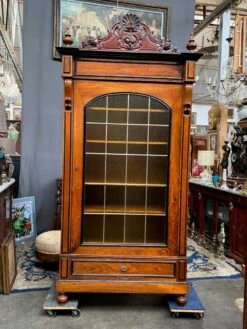 Biedermeier Style Bookcase. -Bookcases Sales 17ae1c75 e0b3 42b9 9bc0 a245f7c5f9ef