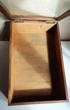 Old Sloping Fir Display Case -Bookcases Sales 19fe7297 10d6 4a6a 8415 b8258b9647bf