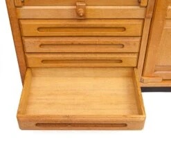 Guillerme And Chambron Wardrobe -Bookcases Sales 1b5fc26e efb9 4045 aa0c 21dc9e770706