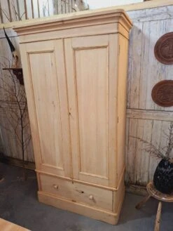 Pine Cabinet -Bookcases Sales 1c416f1e 51dc 4840 a3b8 7786975e1236