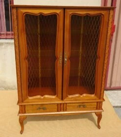 Shallow Louis XV Style Display Case, French Manufacture 1970s 28 Shallow Louis XV Style Display Case, French Manufacture 1970s -Bookcases Sales 1c7fd0e8 db93 4691 9307 e25fa9dd37f8