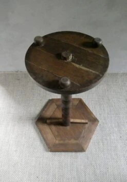 Solid Wood Pedestal Table, Carved Foot -Bookcases Sales 1c84eb74 fe76 45f2 bf32 8989b9242f1c