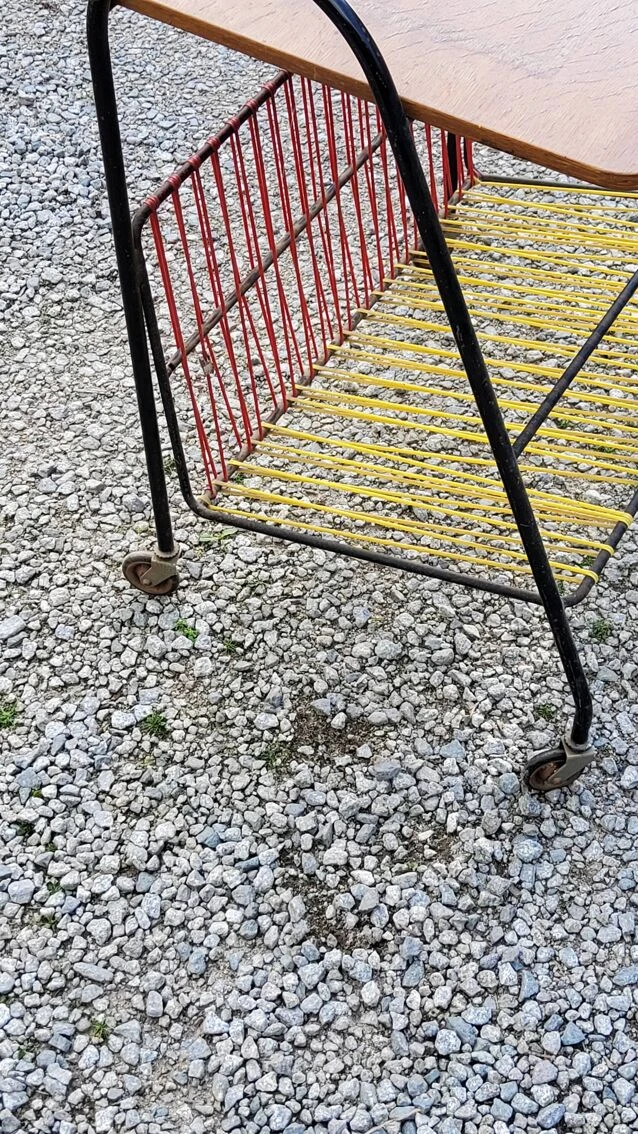 Vintage Side Table In Golden Blond Oak, Black Metal Base And Red And Yellow Scoubidous 13 Vintage Side Table In Golden Blond Oak, Black Metal Base And Red And Yellow Scoubidous - Image 13