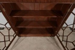 Small English Mahogany Showcase, Georgian Style – Late 19th Century -Bookcases Sales 1f5b5ca4 eb85 4acd a4f9 4a841f9ec916