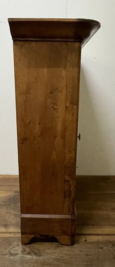 Verriot Or Walnut Display Case 5 Verriot Or Walnut Display Case - Image 5