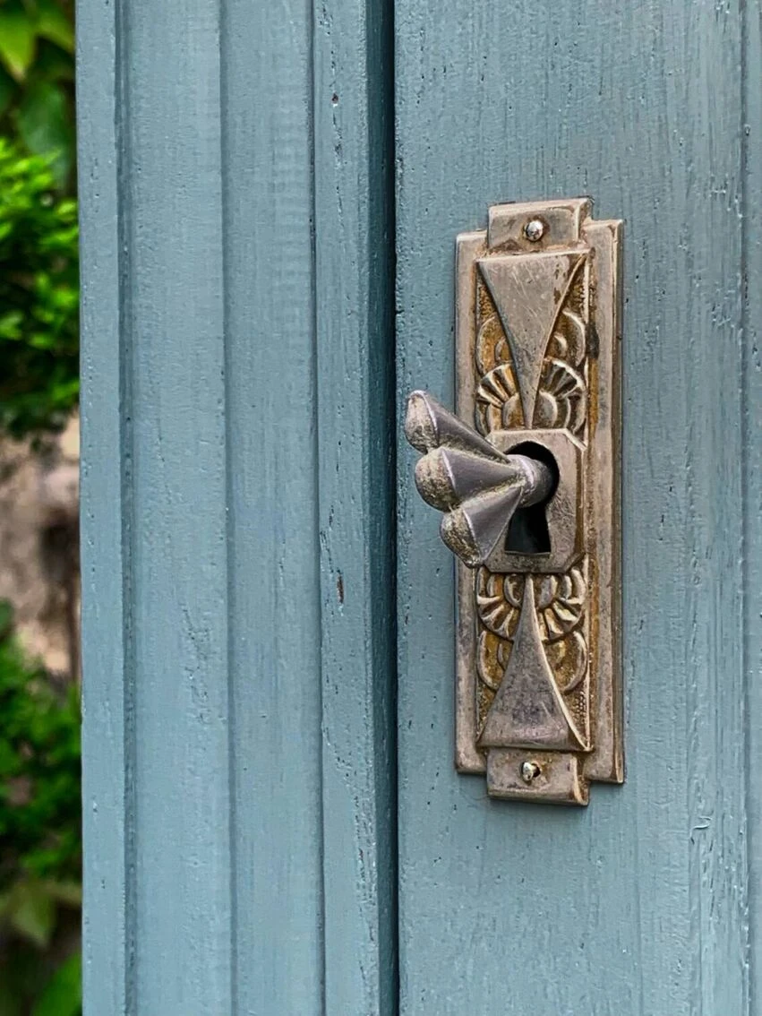 Parisian Art Deco Glass Cabinet 1930 10 Parisian Art Deco Glass Cabinet 1930 - Image 10