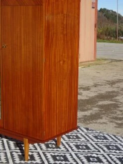 Vintage Wardrobe With Hanging Space -Bookcases Sales 20e181f1 55cb 4d37 b593 e7ba8c15d549