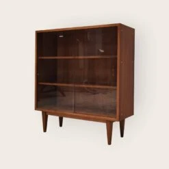 Vitrine Du Milieu Du Siècle -Bookcases Sales 21cf8ab5 93ca 4692 91a7 80ac56220745