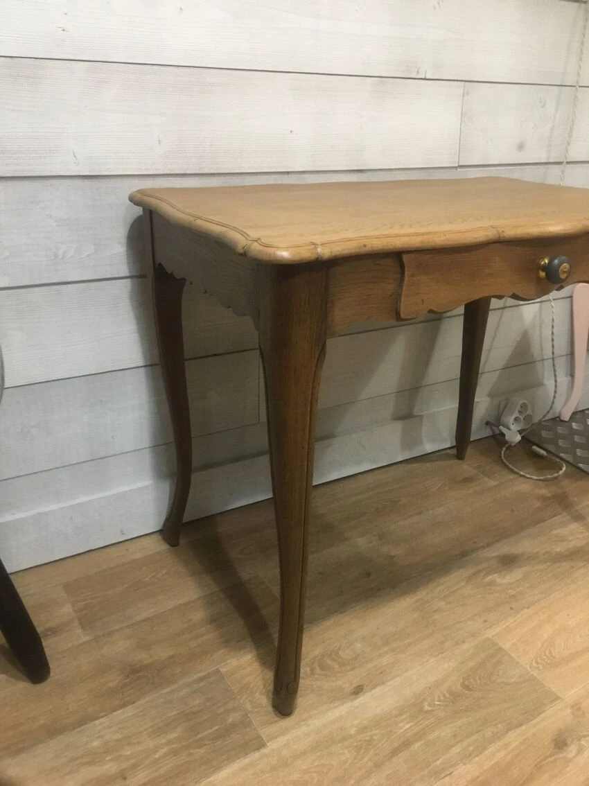 Oak Table/desk 2 Oak Table/desk - Image 2