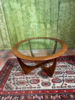 Mid Century Retro Vintage Teak Round Coffee Table By GPlan 1960 -Bookcases Sales 23fedb68 d171 47b4 95bd 2bc40360c48a
