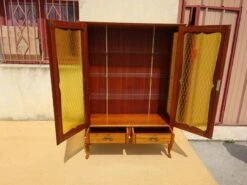 Shallow Louis XV Style Display Case, French Manufacture 1970s 22 Shallow Louis XV Style Display Case, French Manufacture 1970s -Bookcases Sales 26ec0403 8661 41ca a5d0 0d9cf480070a