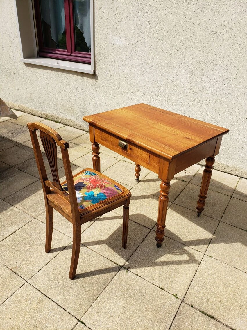 Side Table Or Small Desk With Chair 2 Side Table Or Small Desk With Chair - Image 2