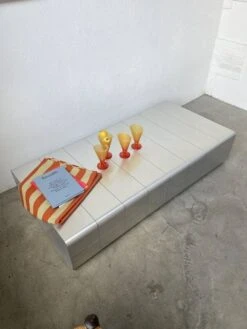 80s Brushed Metal Coffee Table -Bookcases Sales 271670f4 10d0 479d 8c8c 22e05b78ed08