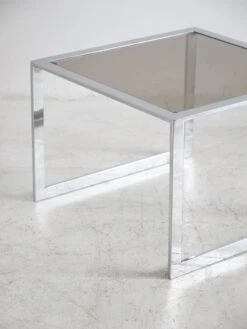 Chrome End Table From The 70s -Bookcases Sales 27a5ffda 51b1 4b75 a71a bdd0209e929b