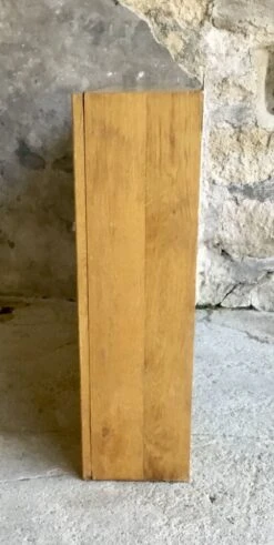 Large Pharmacy Wall Display Case In Light Oak - Vintage 1960 -Bookcases Sales 2a0083f4 6c61 48e7 ae5f 22a55c04c6df