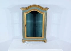 Small Showcase In Painted And Gilded Wood, Louis XV Style – Early 19th Century -Bookcases Sales 2b19fe84 21be 4462 8de5 cb336c5ec74f