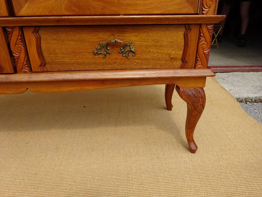 Shallow Louis XV Style Display Case, French Manufacture 1970s 13 Shallow Louis XV Style Display Case, French Manufacture 1970s - Image 13