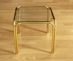 Small Brass And Glass Side Table, Ideal As A Plant Stand, Vintage From The 70s -Bookcases Sales 2d164801 f4f8 4f62 bff4 a3f6bf895cb9