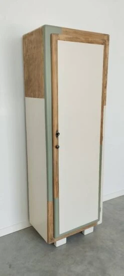 Mado Locker Room -Bookcases Sales 2d3bd083 f3cc 415e 90f1 e7d2664fbe19