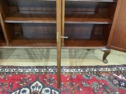 English 3-door Chippendale Display Cabinet In Mahogany From The Early 20th Century -Bookcases Sales 2d6de860 5c59 4028 b207 f49fe9e062c2