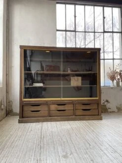 XXL Oak Display Cabinet -Bookcases Sales 2d709121 8135 4ee6 b0ee a3f8277819e6