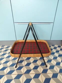 Side Table/tray On Vintage Legs -Bookcases Sales 2e39cb9d 6fe8 45af a367 c8a72e6d7170