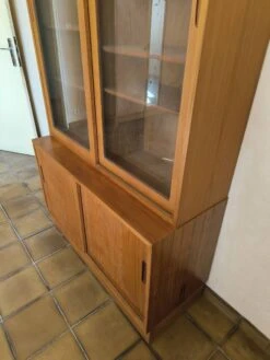 Hundevad Scandinavian Display Bookcase