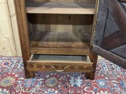 Rustic Bonnetière In 20th Century Chestnut -Bookcases Sales 35388e43 33c0 4365 9fe4 2473bcdbc41e