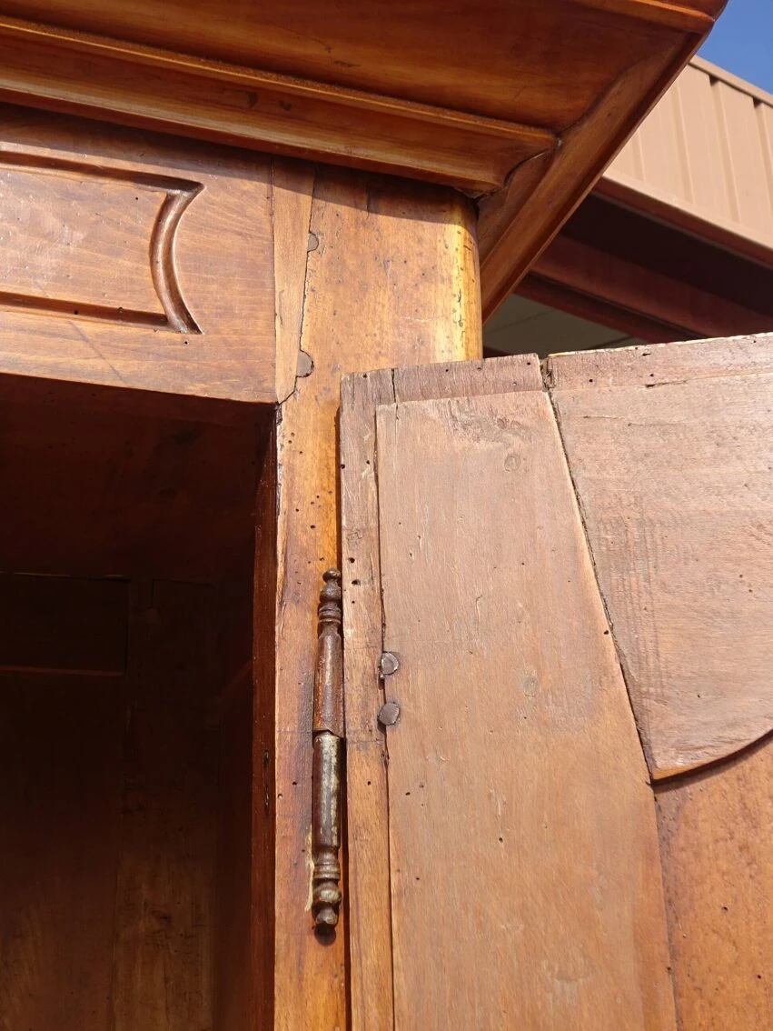 Light Wooden Cupboard, Very Old 5 Light Wooden Cupboard, Very Old - Image 5