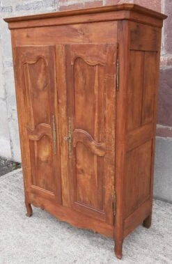 19th Century Wardrobe