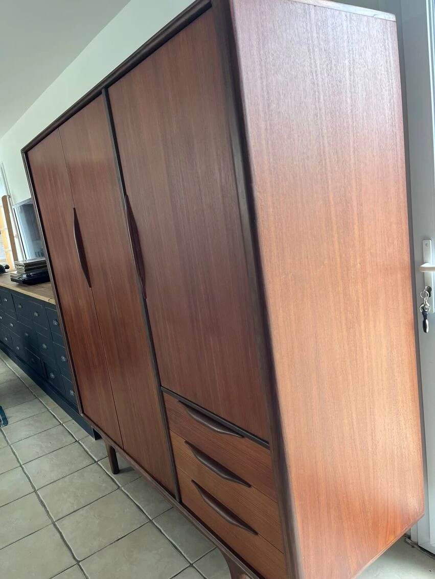 Teak Dressing Room 17 Teak Dressing Room - Image 17