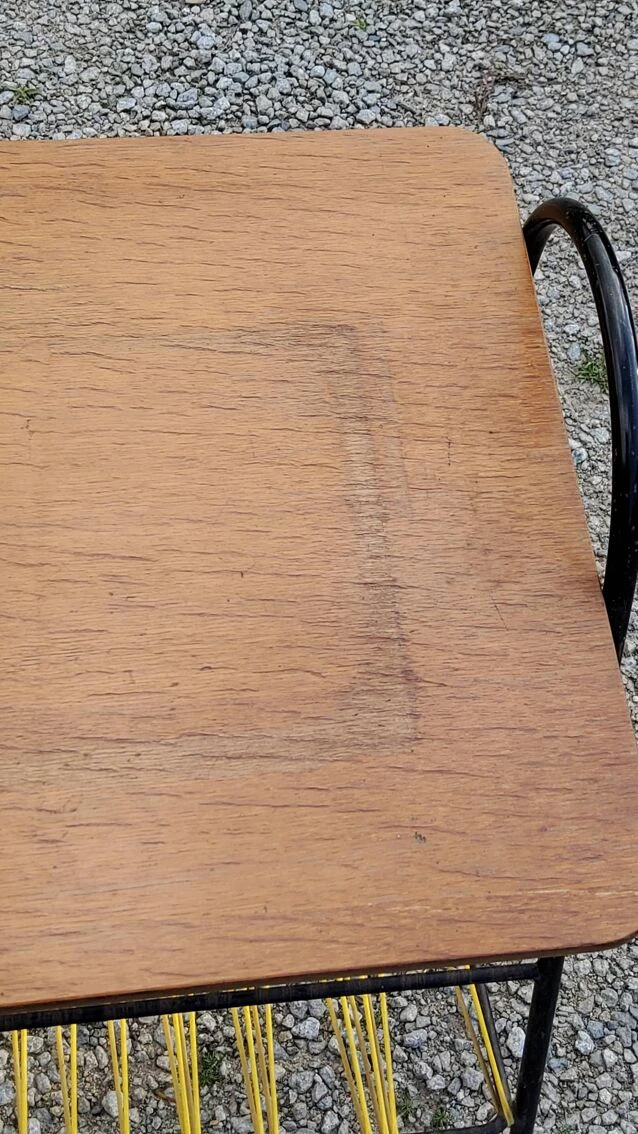 Vintage Side Table In Golden Blond Oak, Black Metal Base And Red And Yellow Scoubidous 16 Vintage Side Table In Golden Blond Oak, Black Metal Base And Red And Yellow Scoubidous - Image 16