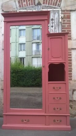 Parisian Hotel Wardrobe Year 1900 -Bookcases Sales 3c6e313c af33 4dd5 8c1a b1068ad315e5