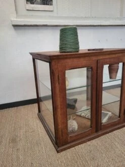 Old Oak Counter Display Case -Bookcases Sales 3d95fafb 0281 4f71 8308 064709af2653