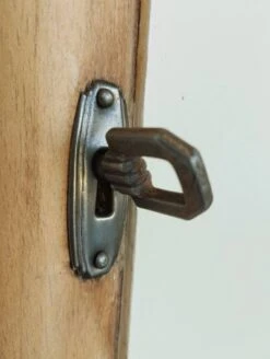 Mado Locker Room -Bookcases Sales 3fa6fa86 b339 4f30 af6e 7e27cd06e55a