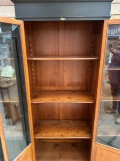 Atypical Showcase Late 19th Century -Bookcases Sales 41fbec16 e2bf 41c0 816d 8e4b4f6b8a67