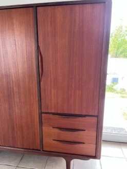 Teak Dressing Room 32 Teak Dressing Room -Bookcases Sales 426f9d79 cd08 4dd6 a5df dfe0077afd4e