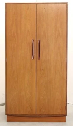 G-Plan Kledingkast 'Ludlow' -Bookcases Sales 495f6c3d 67ff 4537 8613 431f7c6bb280