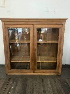Walnut Display Case 21 Walnut Display Case -Bookcases Sales 4be341c8 99a0 4379 9a90 733f62f89912